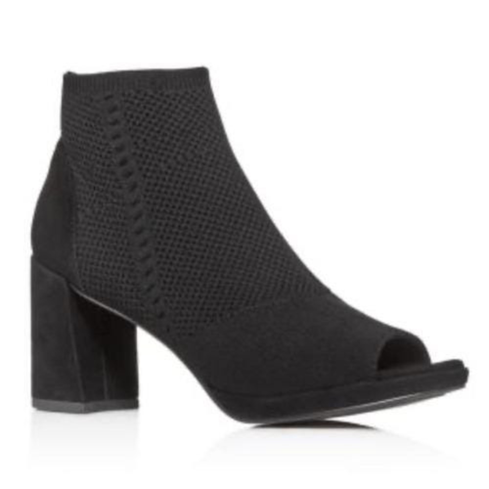 Eileen Fisher Black Stretch Knit  Ankle Boots Size 8